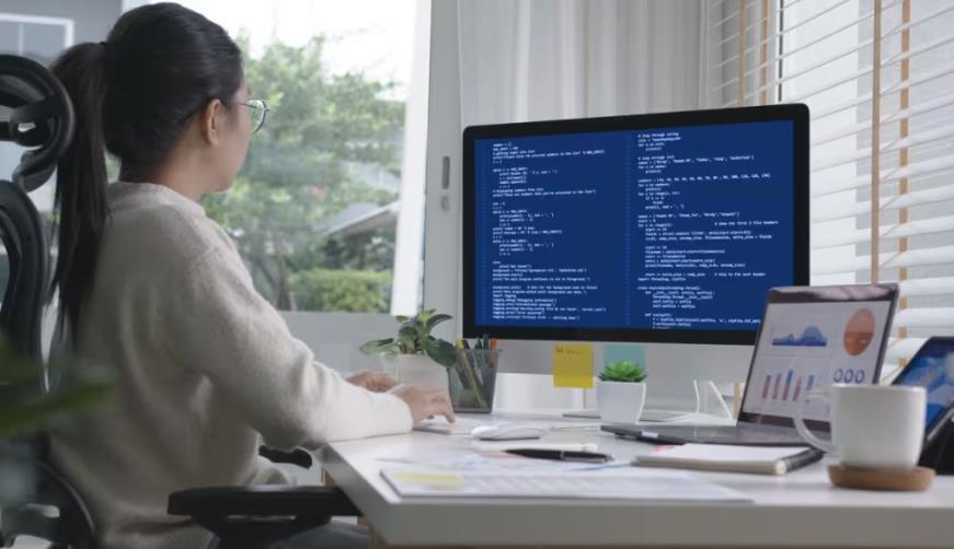 吉利区企业数字化解决方案：机器学习赋能商业模式升级的核心路径